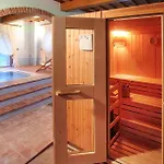 Beautiful In With Sauna بيت للعطل